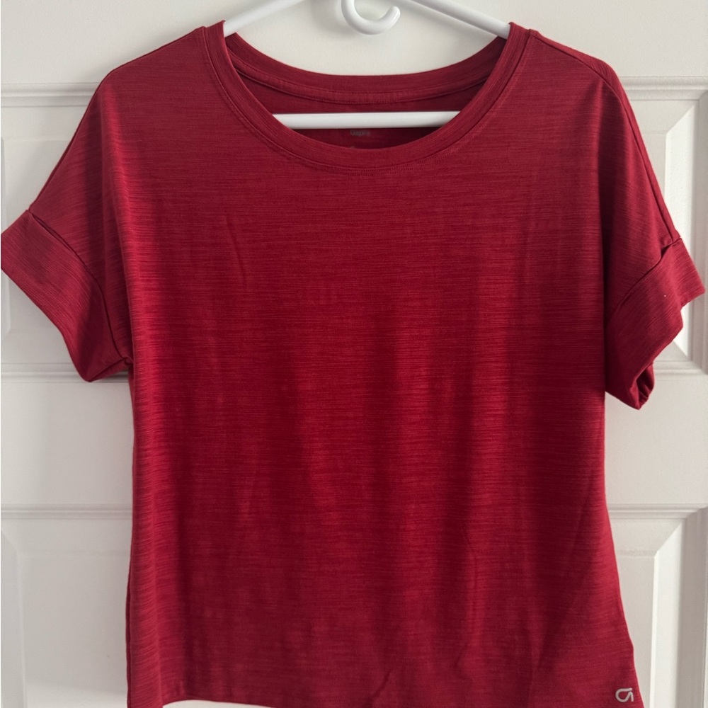 GAP Women's Short Sleeve Red Tee
